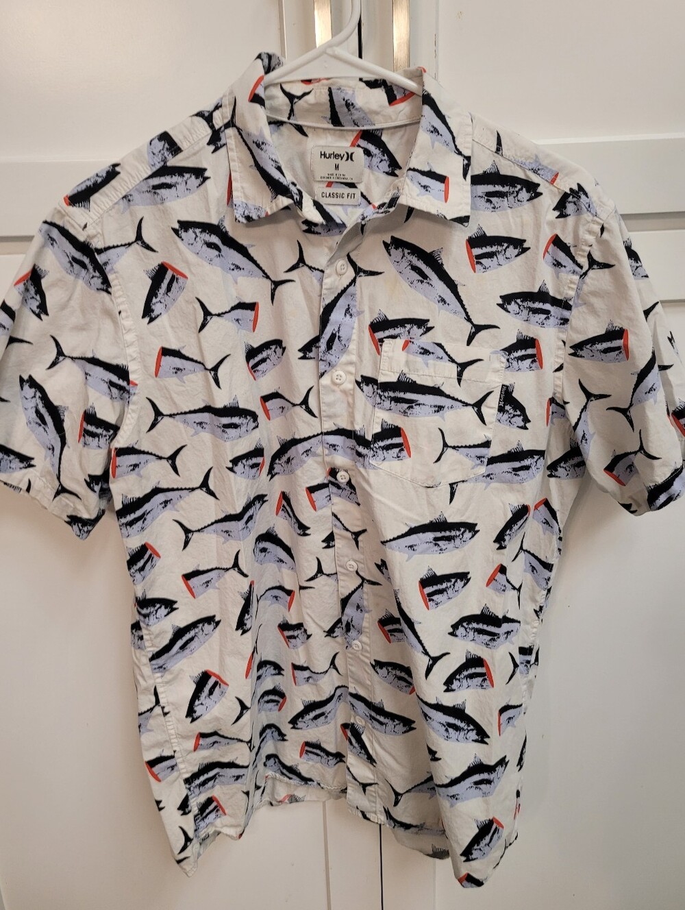 Hurley Men's White Short-Sleeve Fish Print Button-Up Shirt